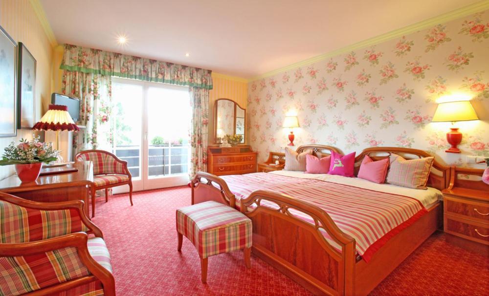 Hotel Behringer'S Traube Badenweiler Habitación foto