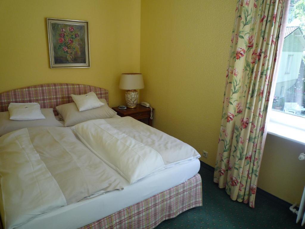 Hotel Behringer'S Traube Badenweiler Habitación foto